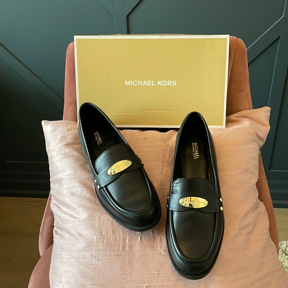 Michael Kors Finley Loafer - Black Leather - Size 8